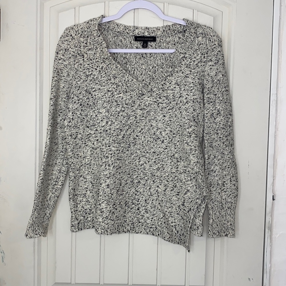 BANANA REPUBLIC SWEATER
